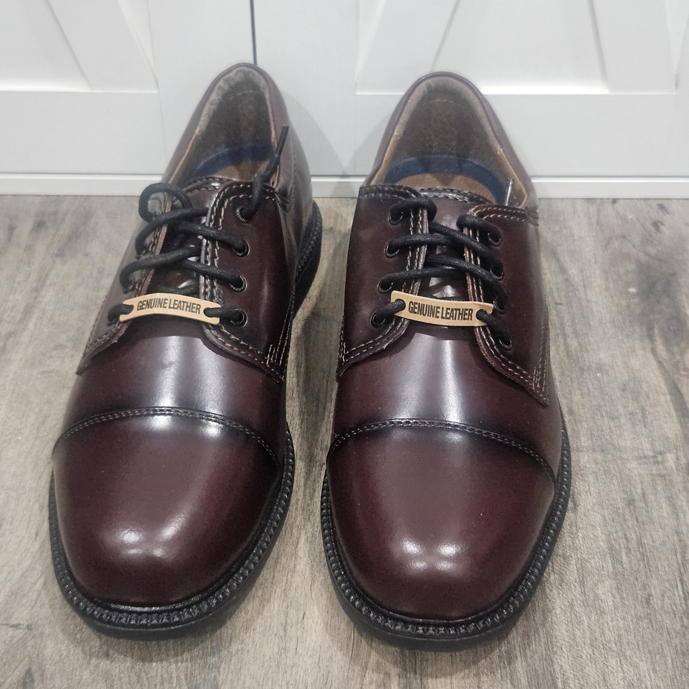 Dockers Men's Burgundy Leather Oxfords